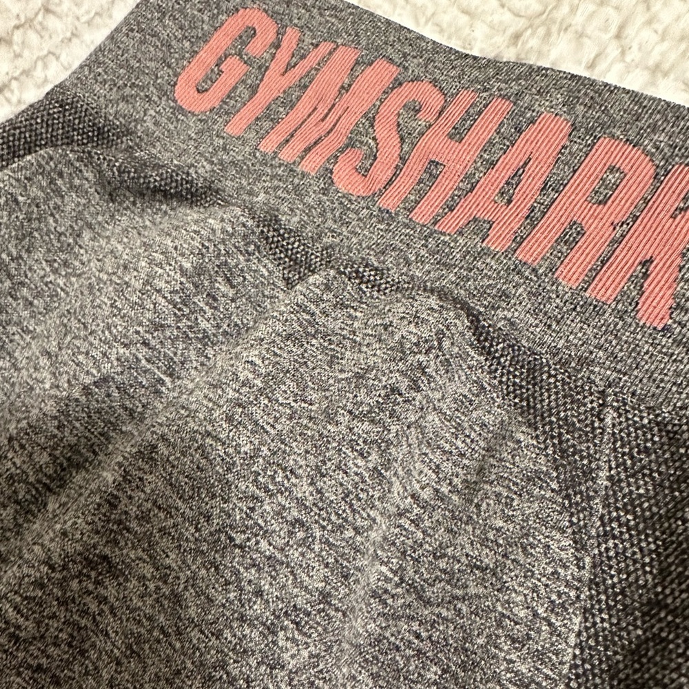 Flex Mark Grey With Pink Gymshark 3 Piece Set Siz… - image 3